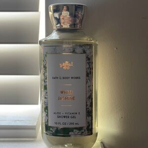 white jasmine bath and body works shower gel